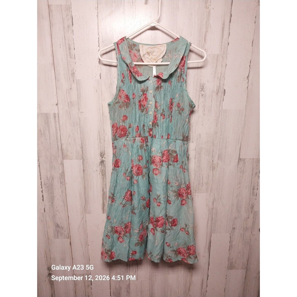 Knitted Dove La Vie En Rosebuds Women's Medium Floral Midi Dress